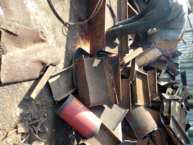 废铁回收