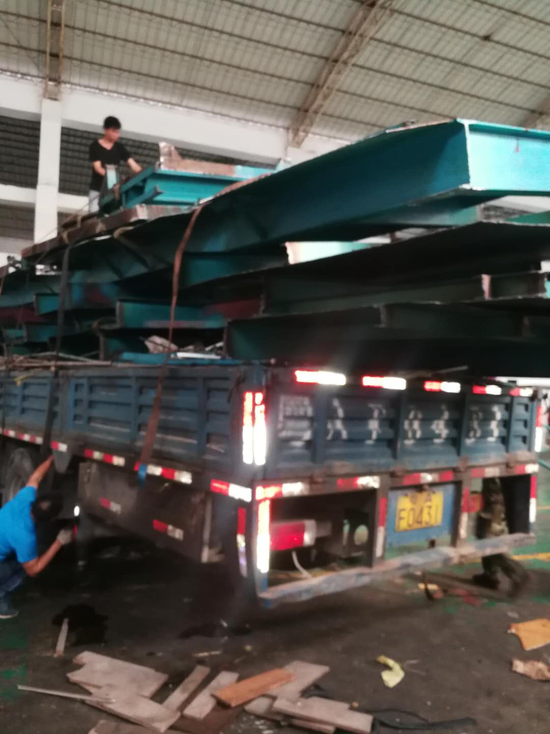 广州番禺桥南废铁回收现场结算